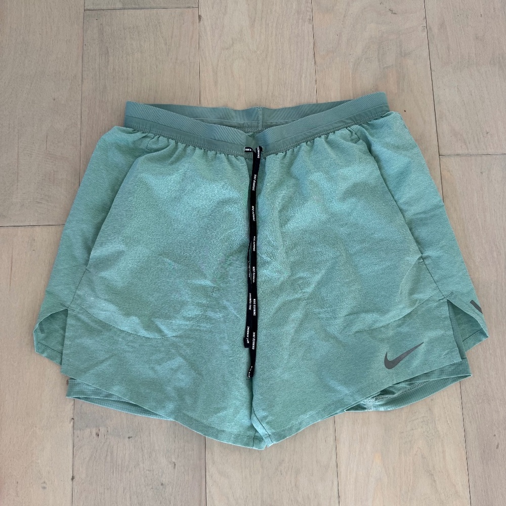 Nike Dri-FIT Running Shorts Sage Green Size Small Zip Pocket